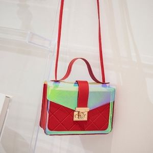 Red lightweight pursed